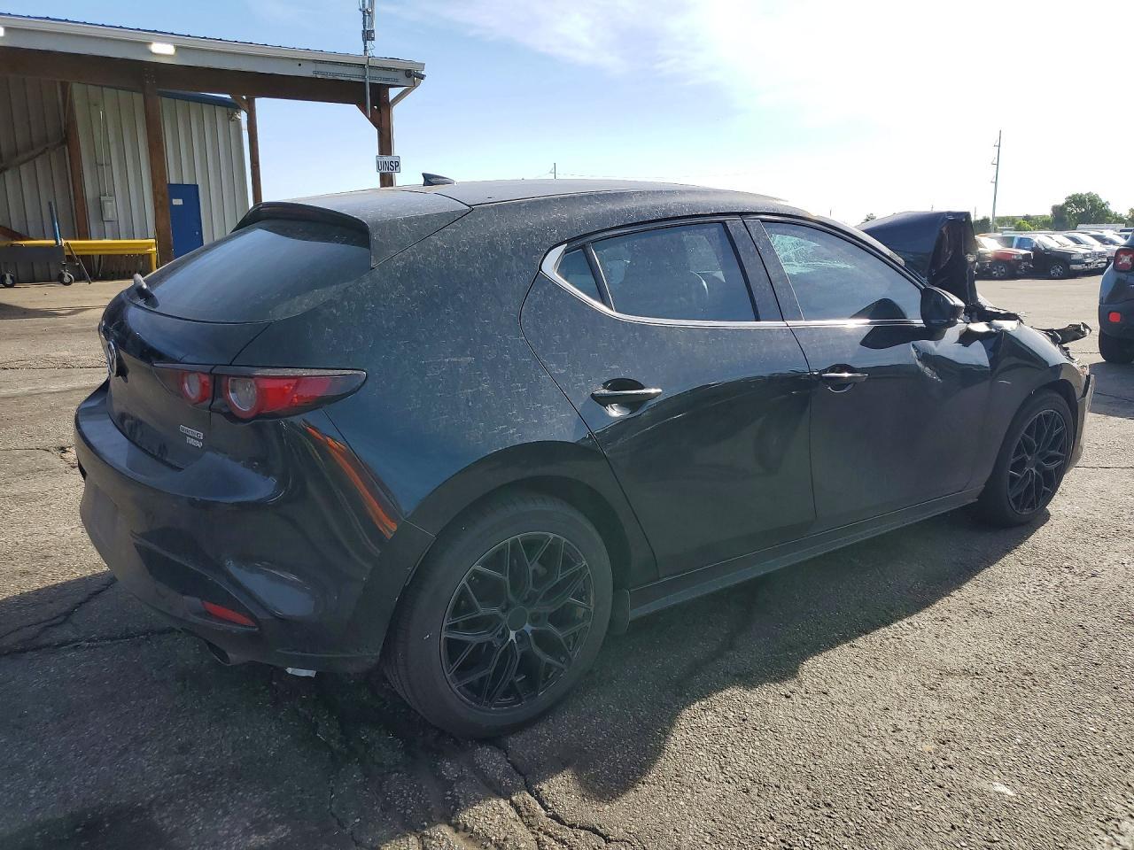 2021 Mazda 3 - Image 3