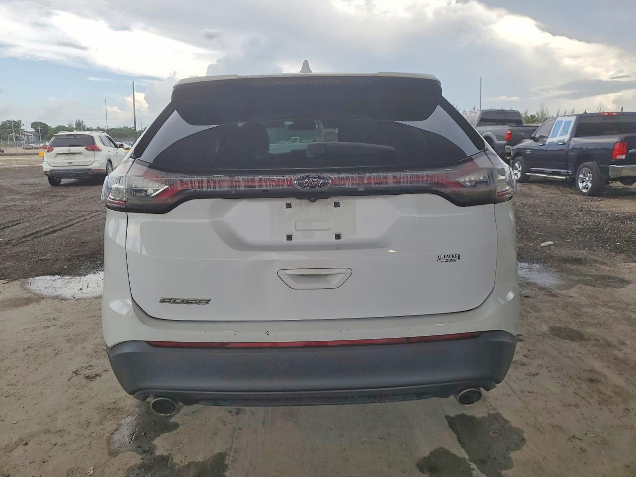 2015 Ford Edge Se - Фото 6