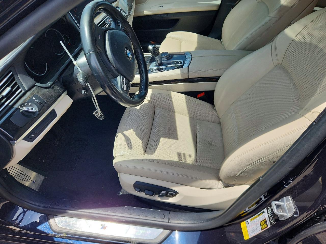 2015 BMW 740 I - Image 7