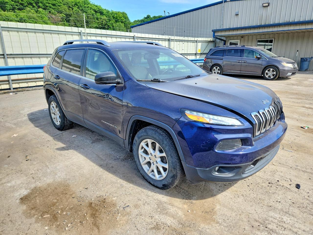 2016 Jeep Cherokee Latitude - Фото 4
