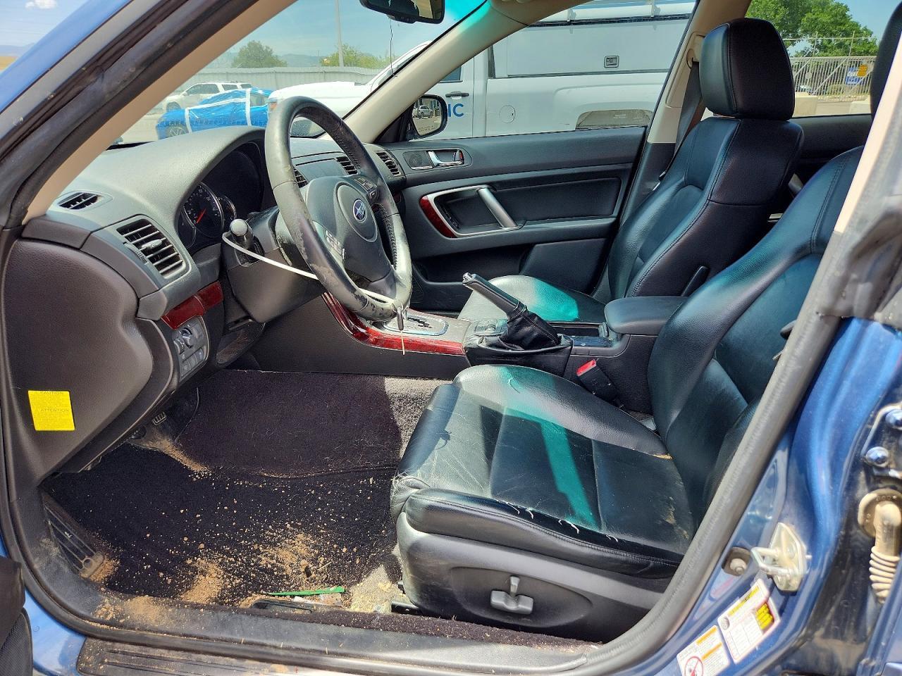2009 Subaru Outback 2.5I Limited - Image 7