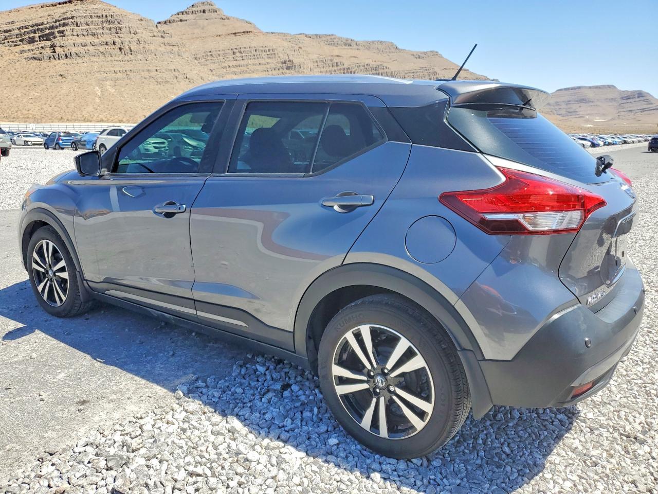 2020 Nissan Kicks Sr - Фото 2