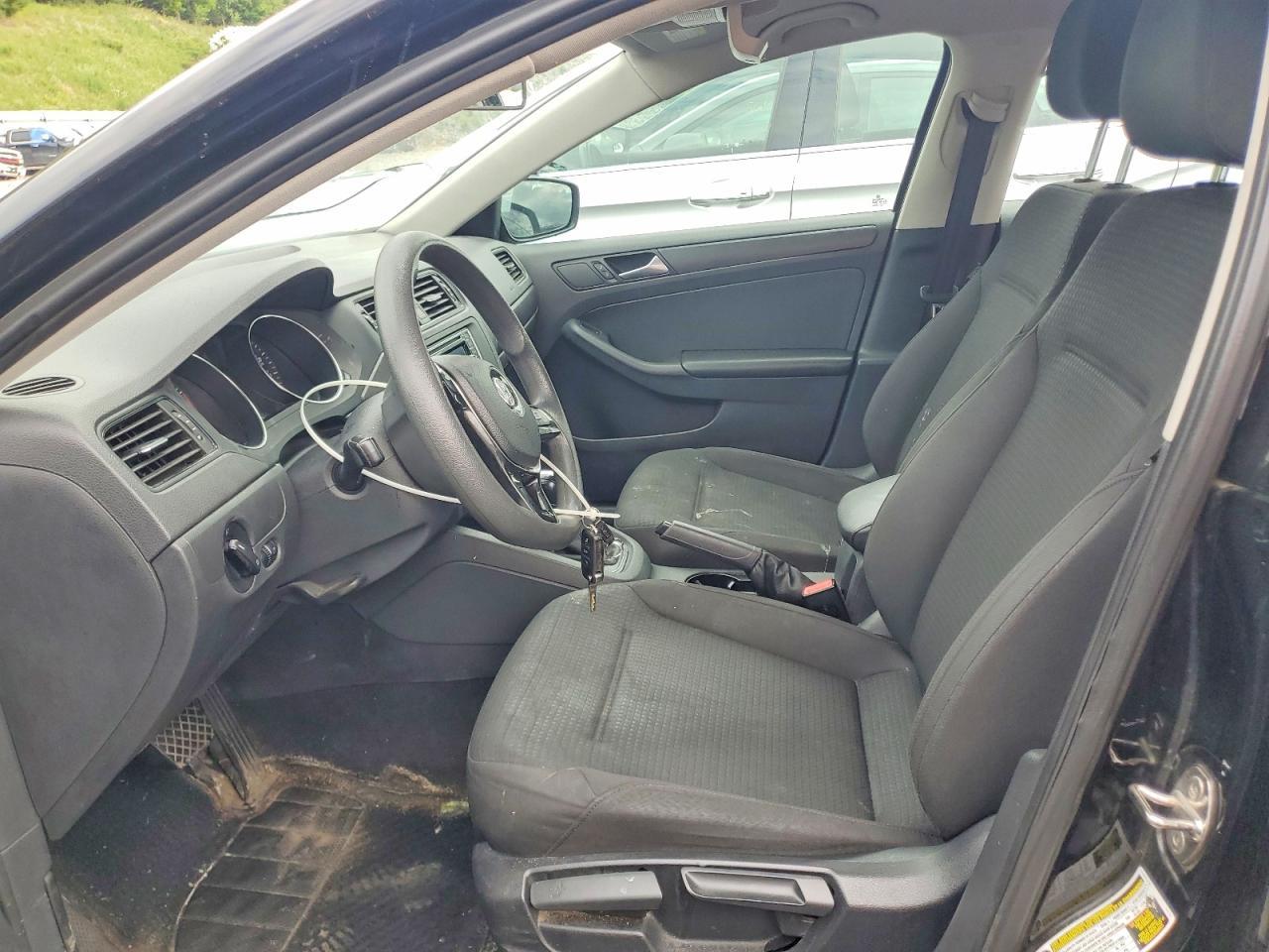 2016 Volkswagen Jetta S - Image 7