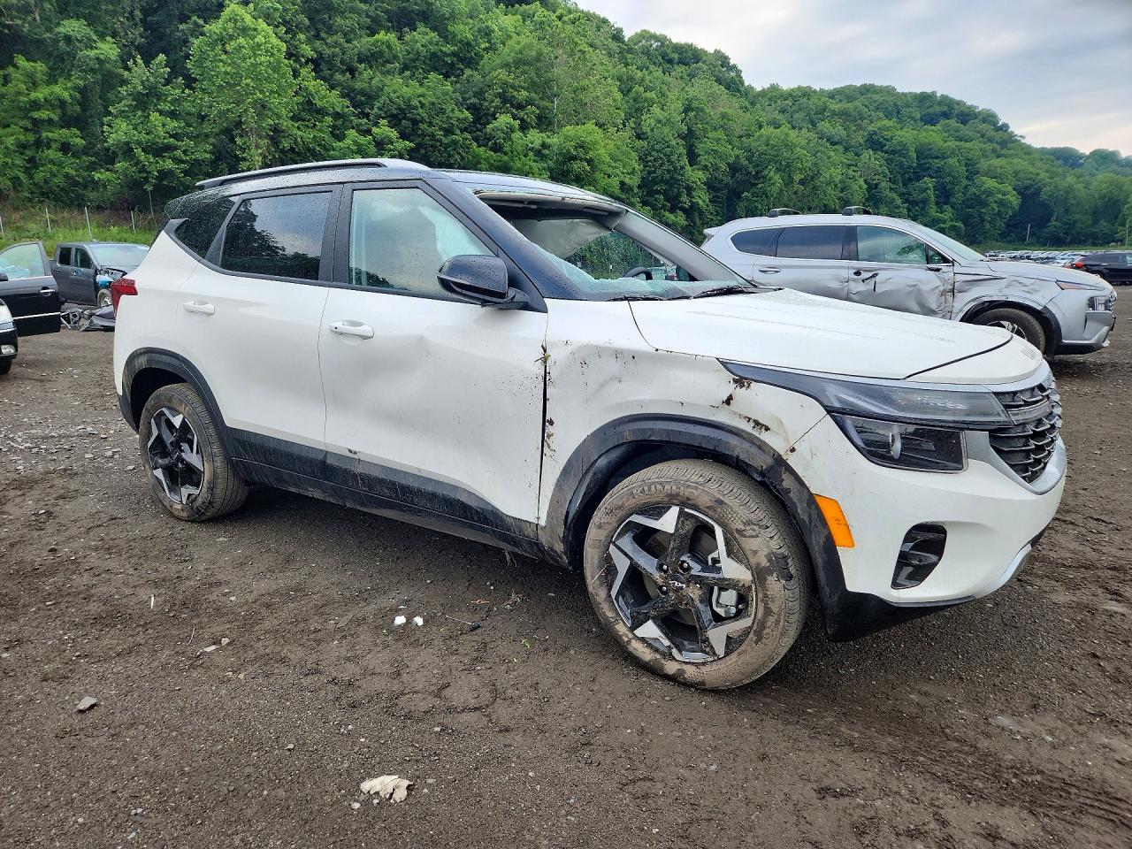 2025 Kia Seltos S - Image 4