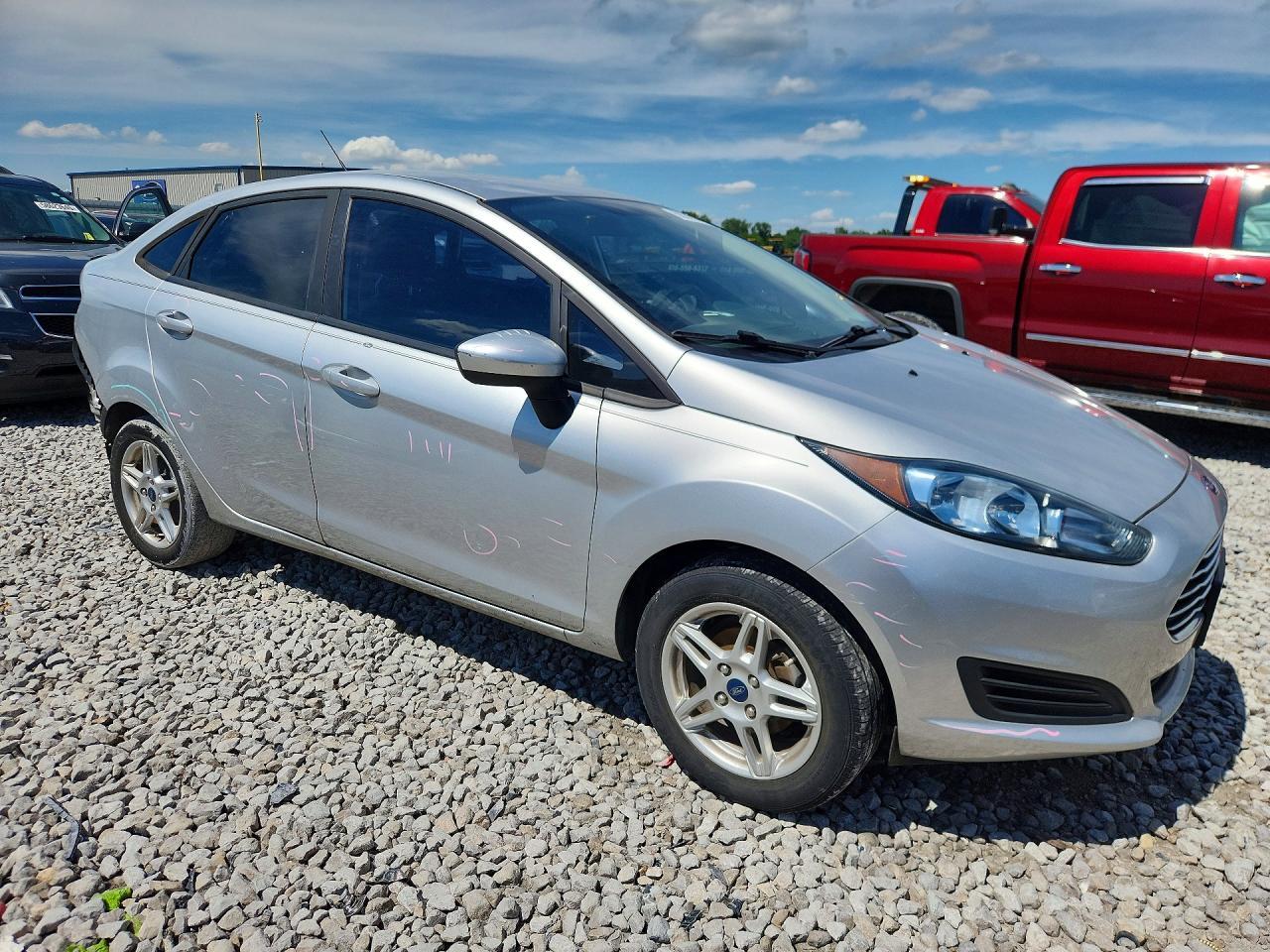 2019 Ford Fiesta Se - Фото 4
