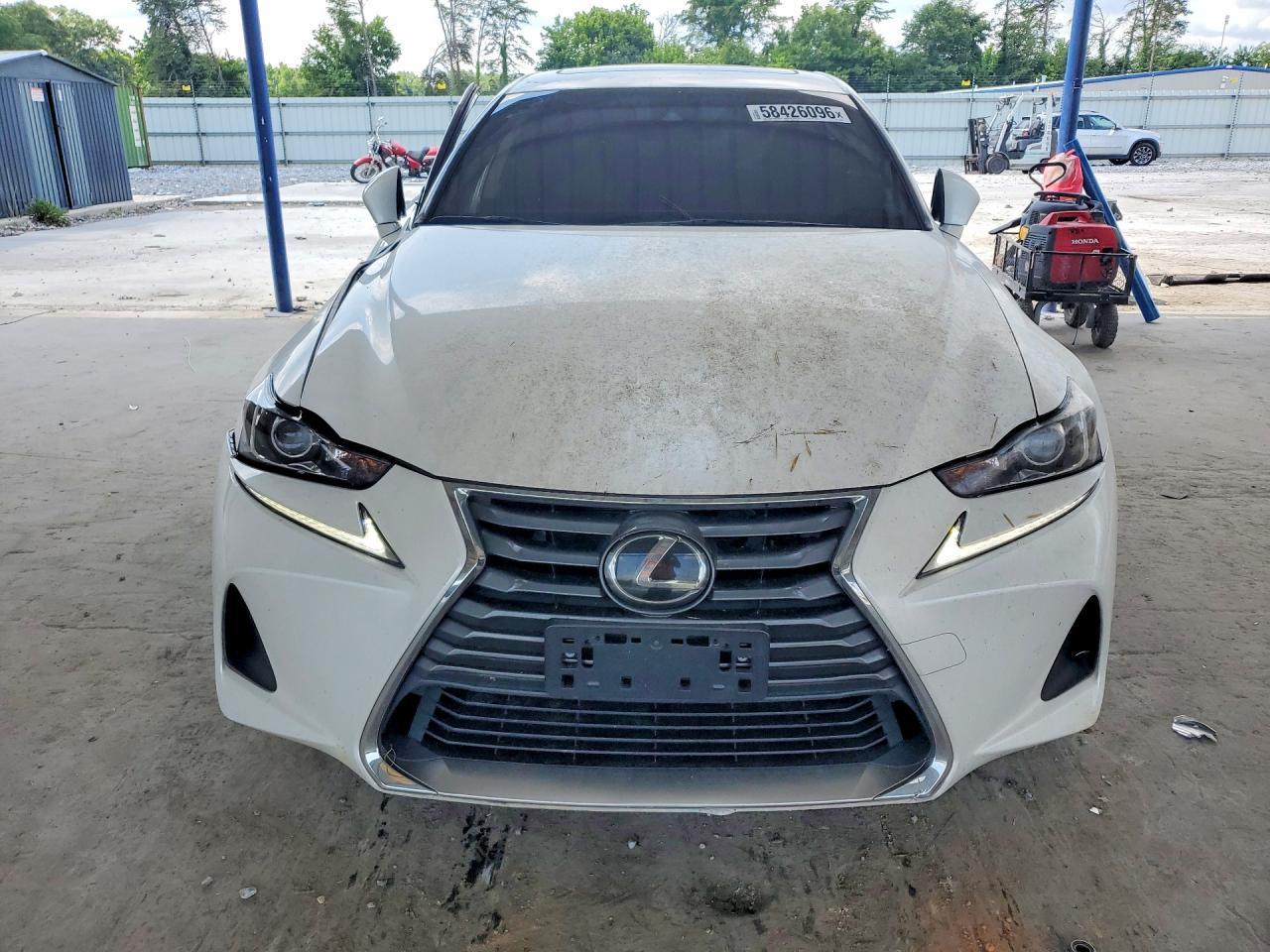 2017 Lexus Is 300 - Image 5