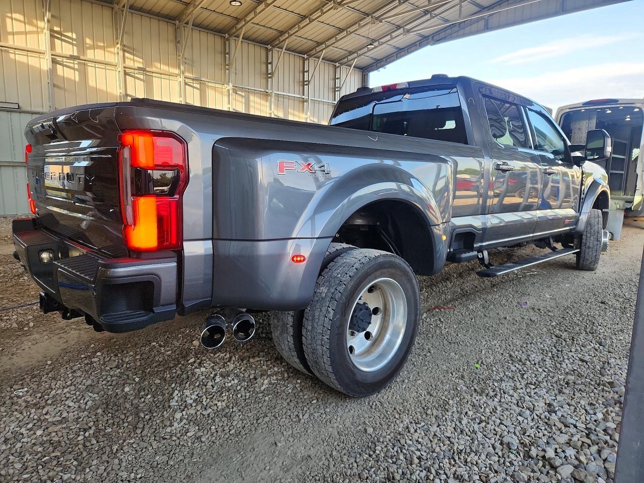 2026 Ford F450 Super Duty - Image 3