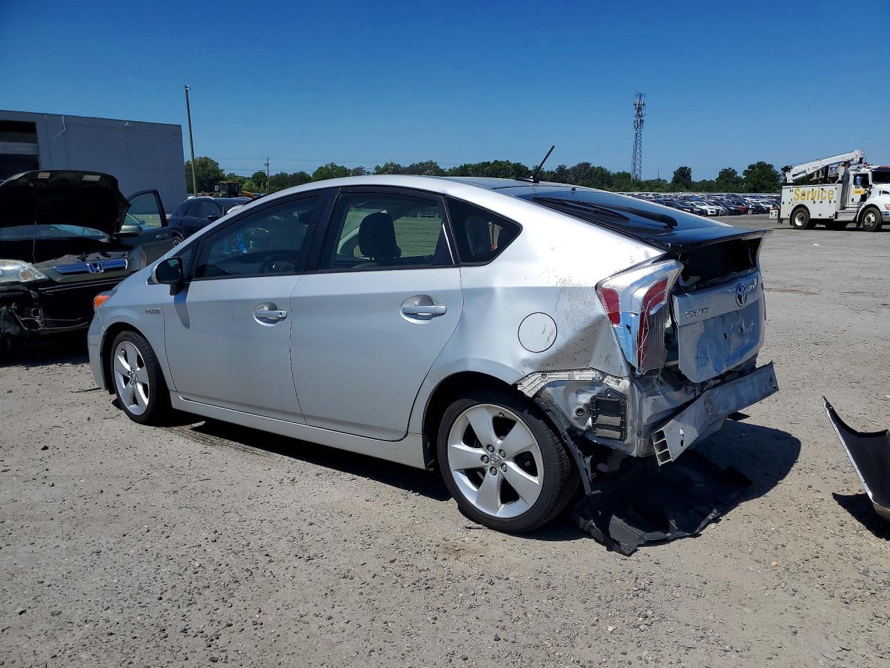 2015 Toyota Prius Five - Фото 2