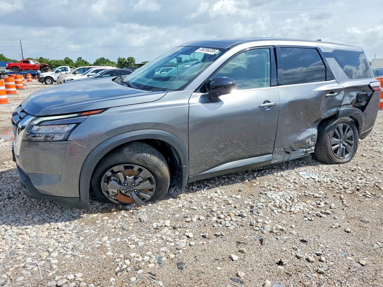 2023 Nissan Pathfinder S