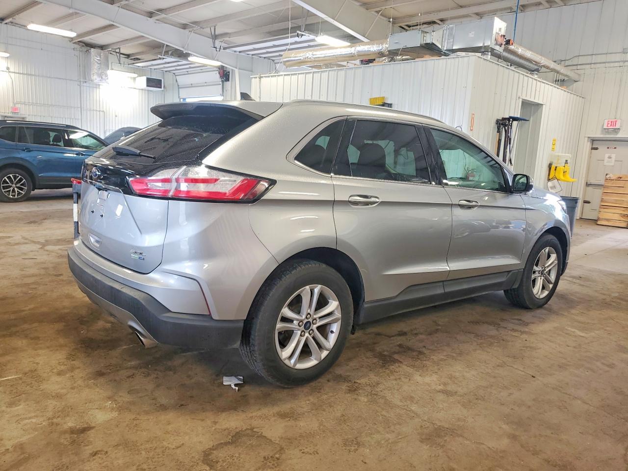 2020 Ford Edge Sel - Фото 3