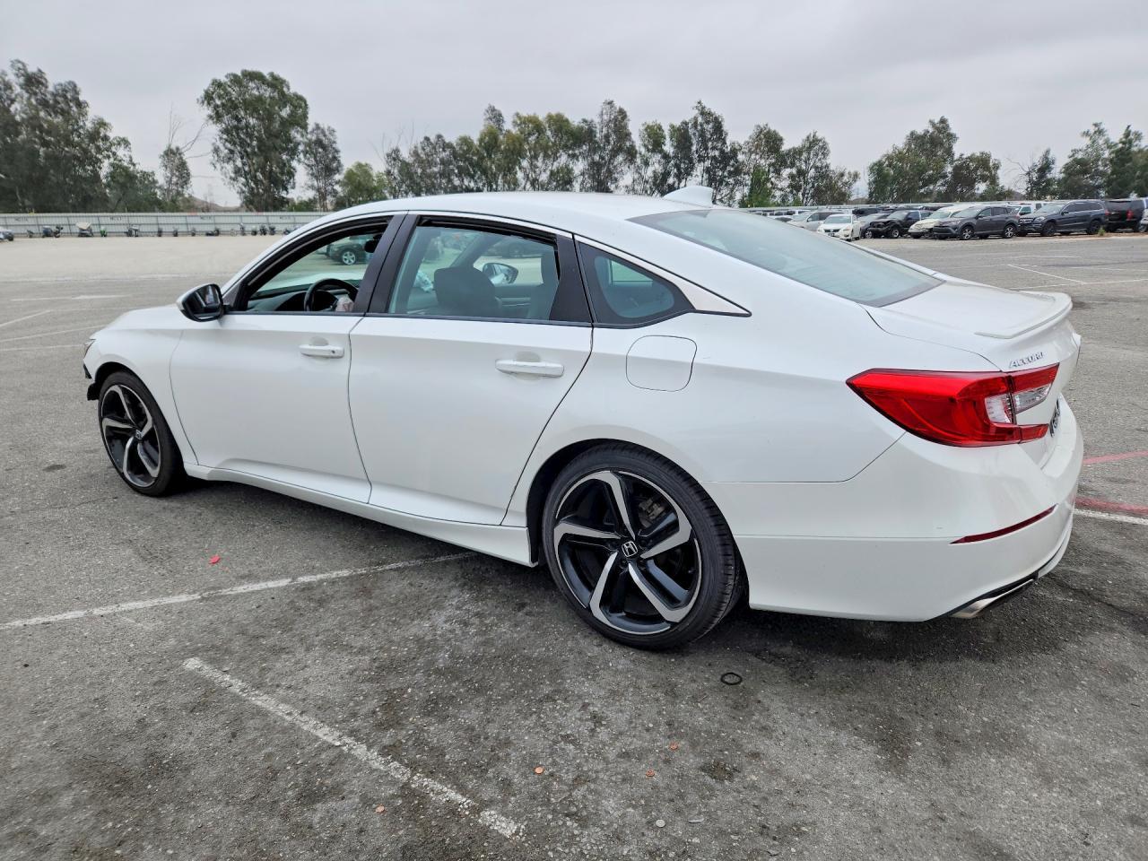 2018 Honda Accord Sport - Image 2