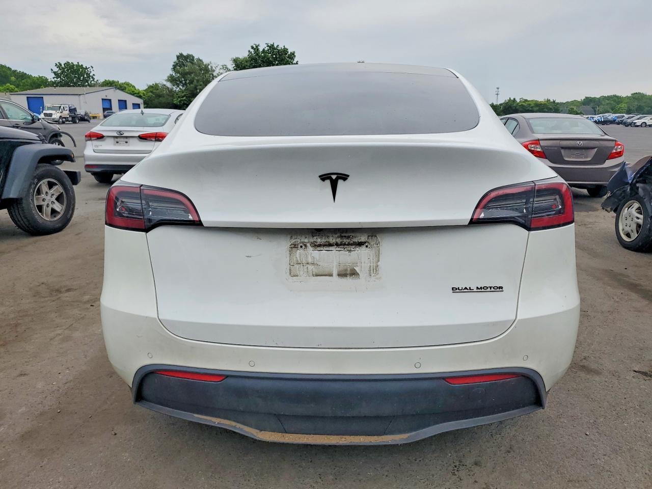 2022 Tesla Model Y - Фото 6
