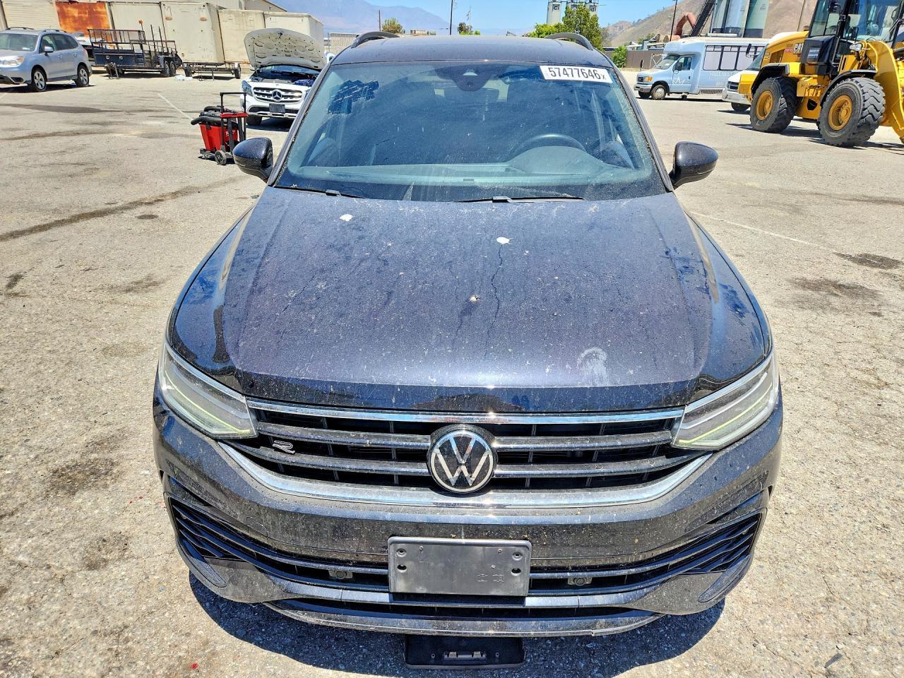 2023 Volkswagen Tiguan Se R-Line Black - Image 5