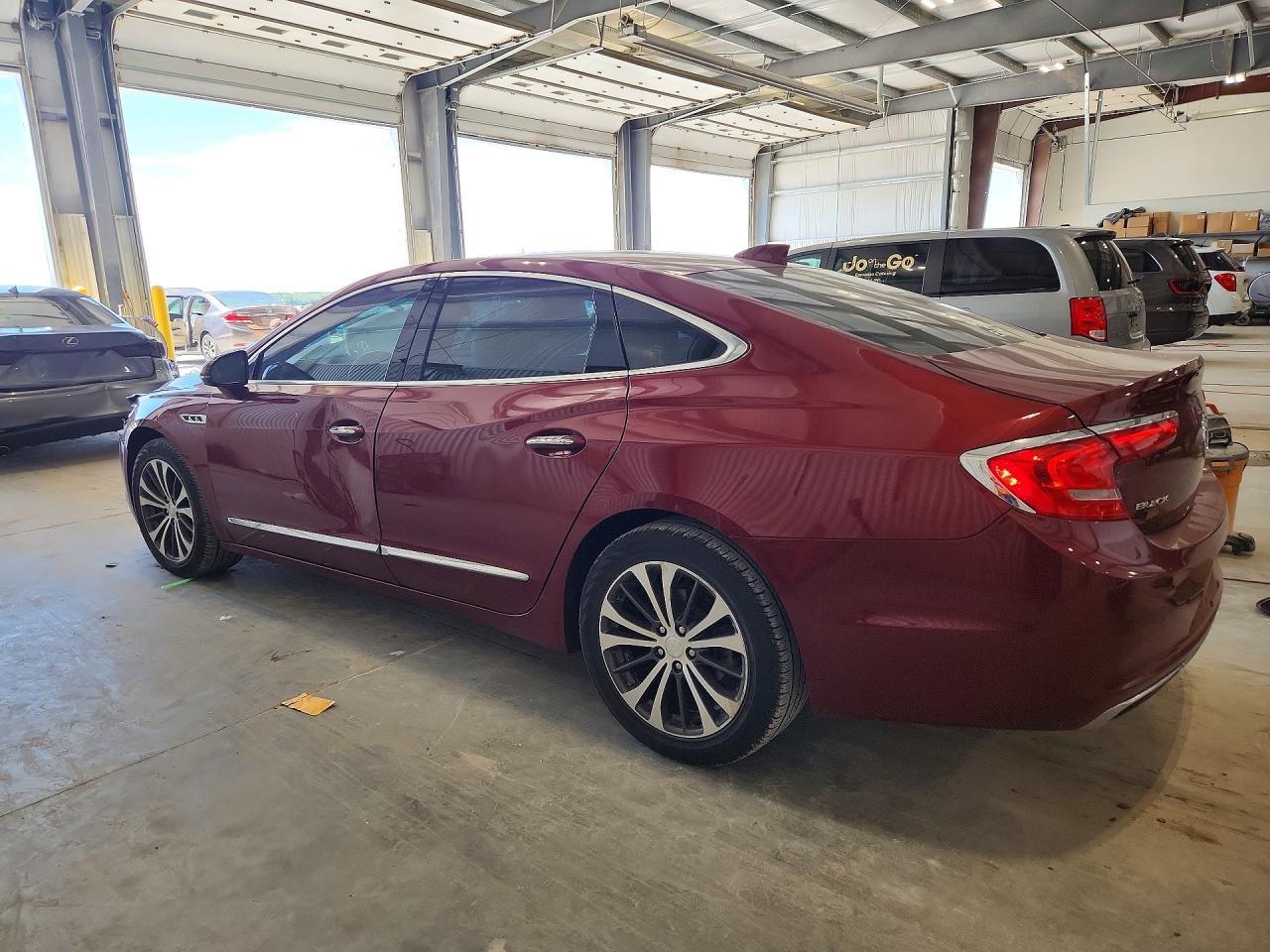 2017 Buick Lacrosse Essence - Фото 2