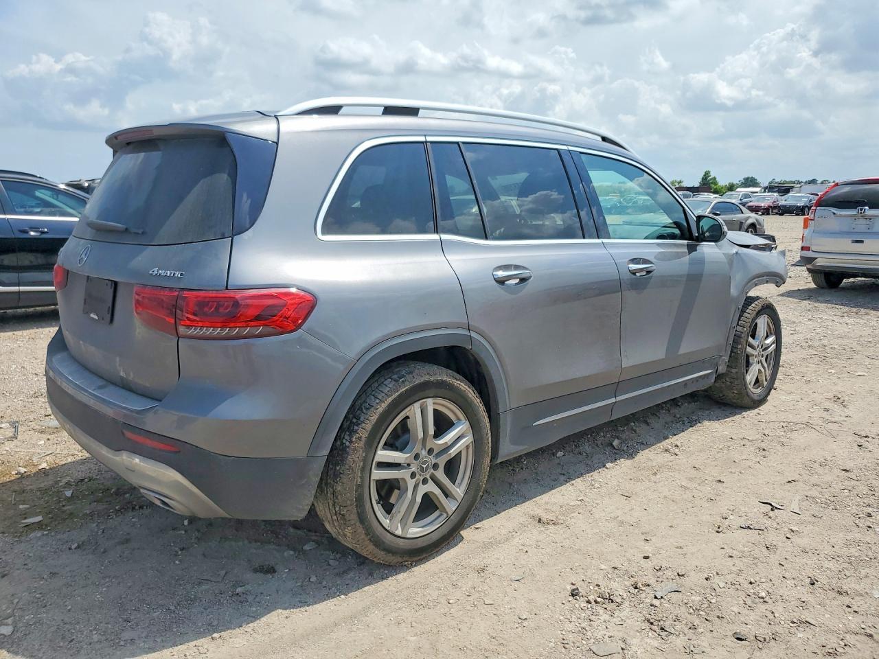 2021 Mercedes-Benz Glb 250 4Matic - Image 3