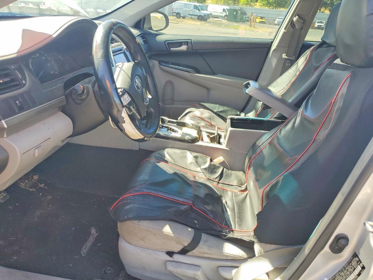 2013 Toyota Camry Le - Image 7