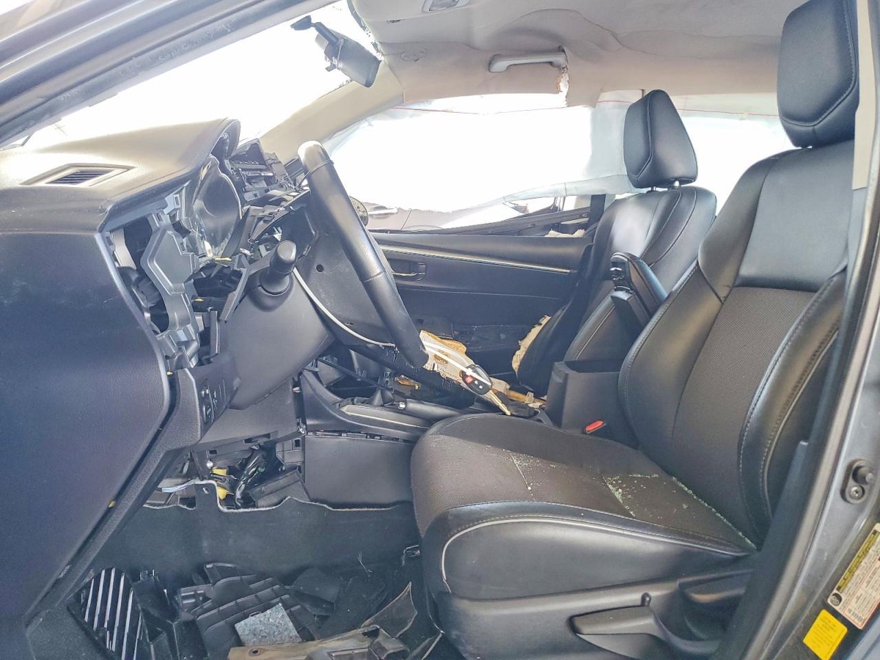 2015 Toyota Corolla S Plus - Image 7