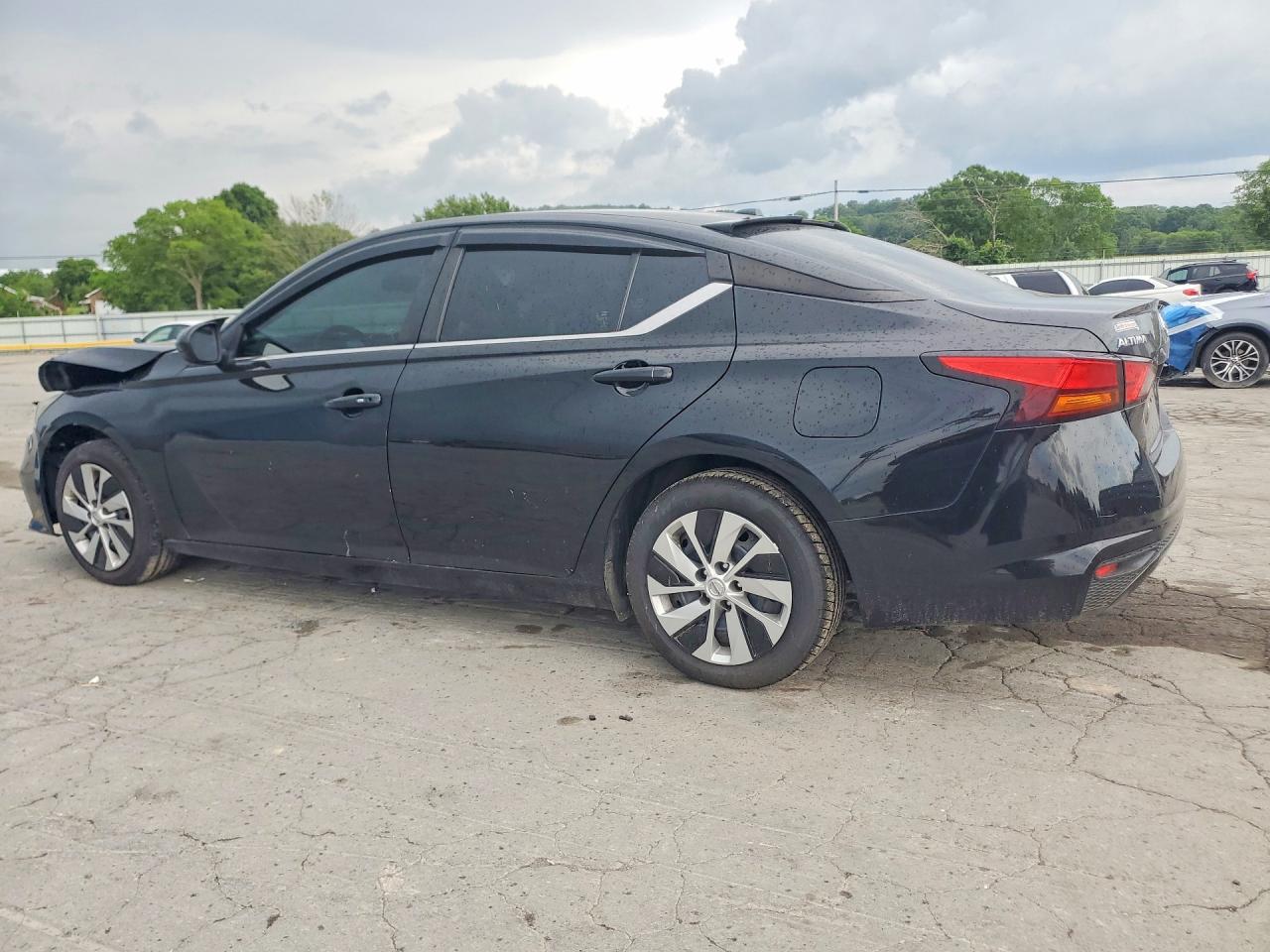 2020 Nissan Altima S - Image 2