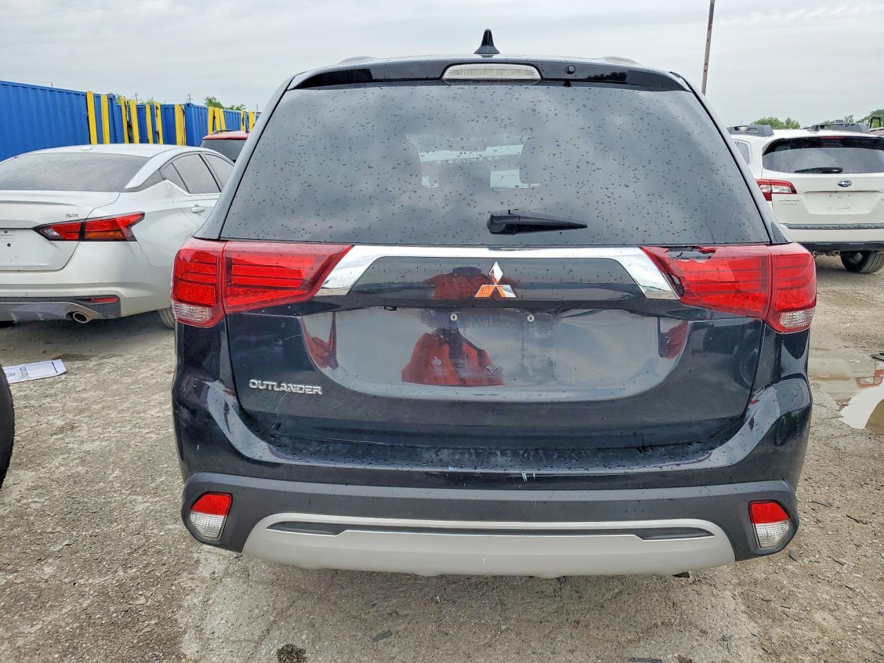 2020 Mitsubishi Outlander Es - Image 6