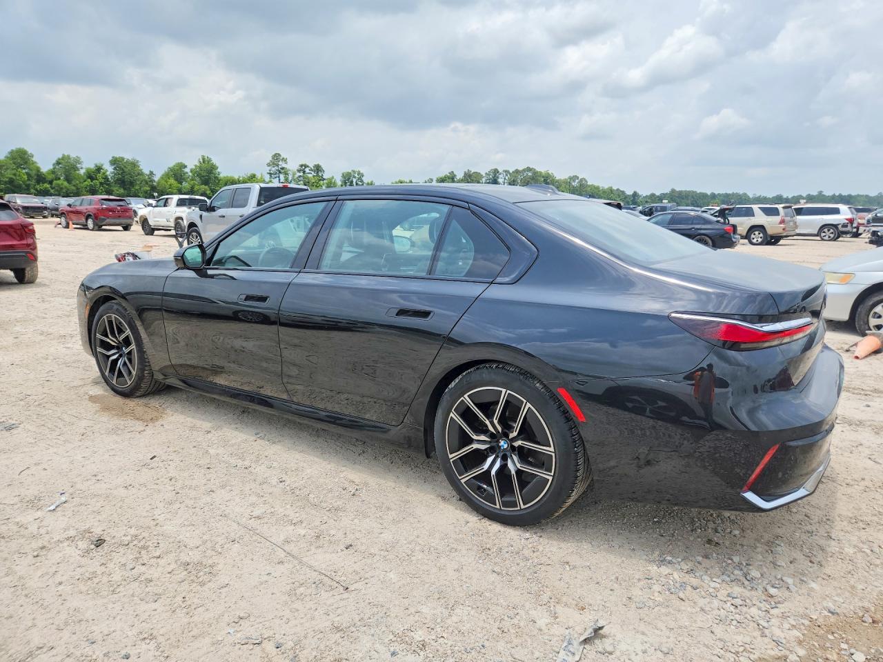 2023 BMW 740 I - Image 2