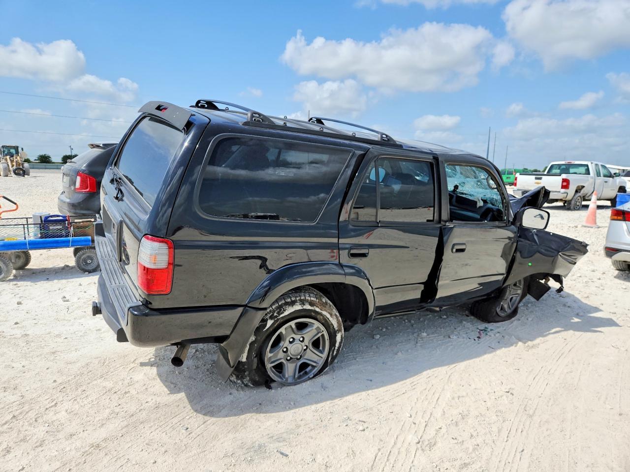 2000 Toyota 4Runner Sr5 - Image 3
