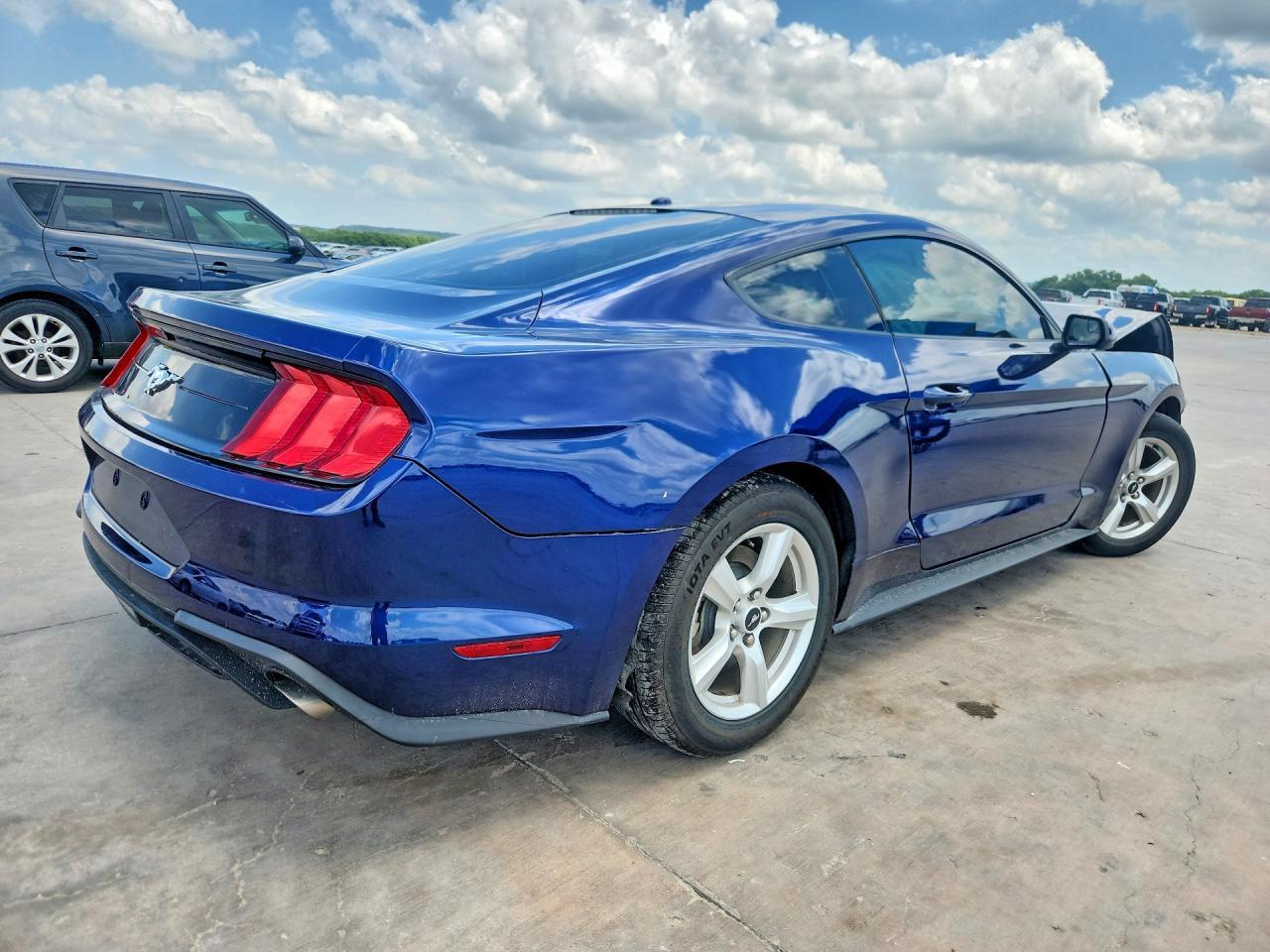 2019 Ford Mustang - Фото 3