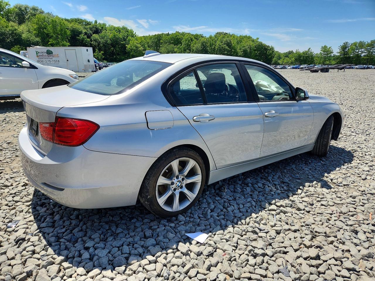 2015 BMW 328 Xi Sulev - Image 3