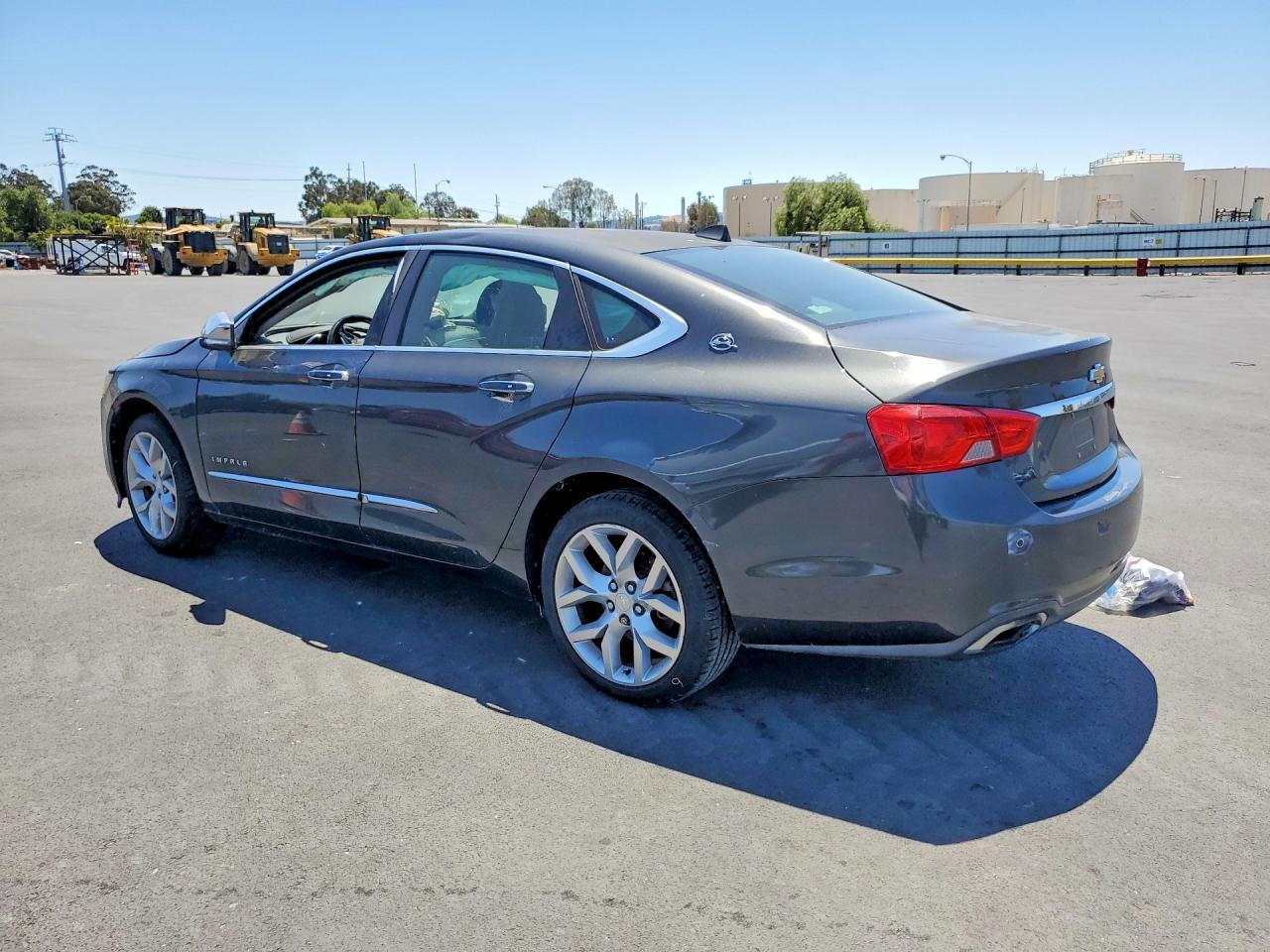2014 Chevrolet Impala Ltz - Image 2