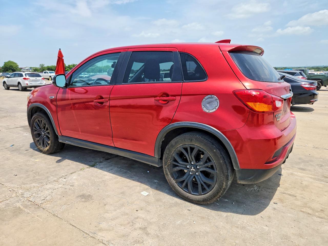 2019 Mitsubishi Outlander Sport Es - Фото 2