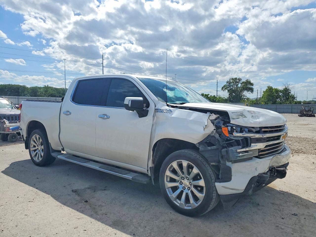 2019 Chevrolet Silverado K1500 High Country - Image 4