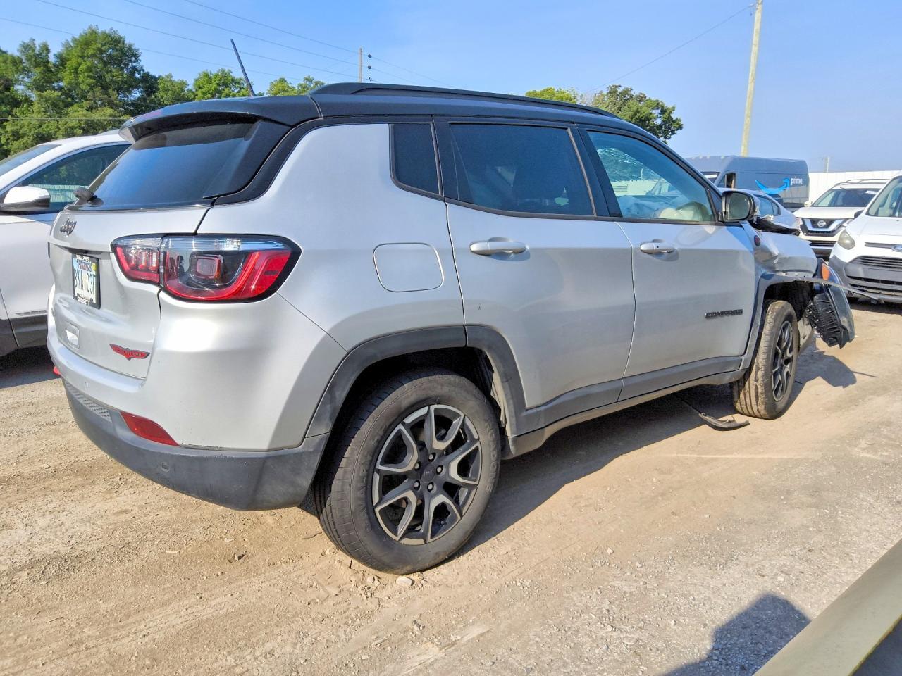 2024 Jeep Compass Trailhawk - Фото 3