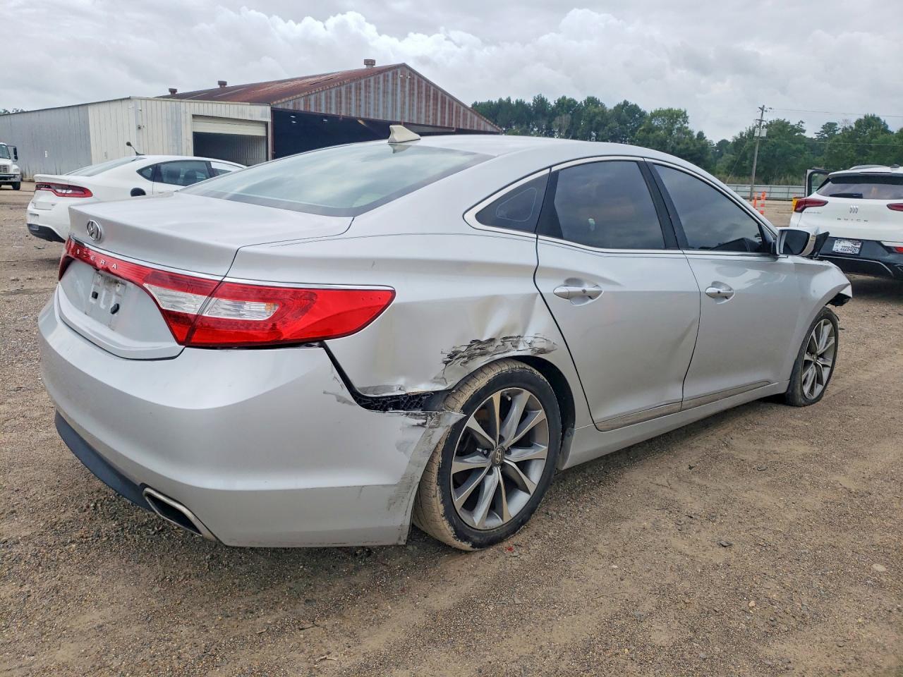 2016 Hyundai Azera Base - Фото 3