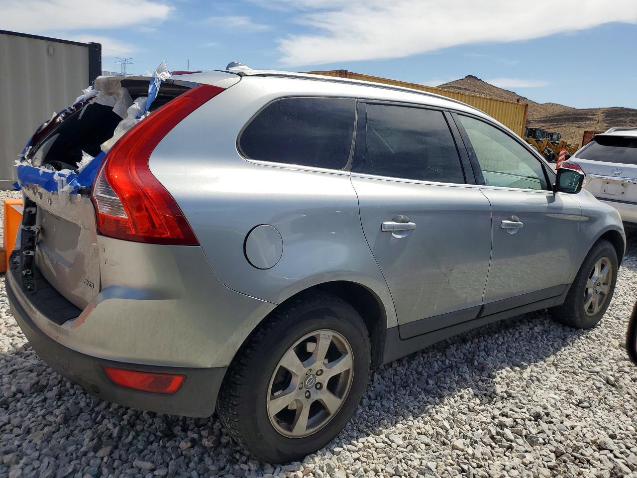 2011 Volvo Xc60 3.2 - Image 3