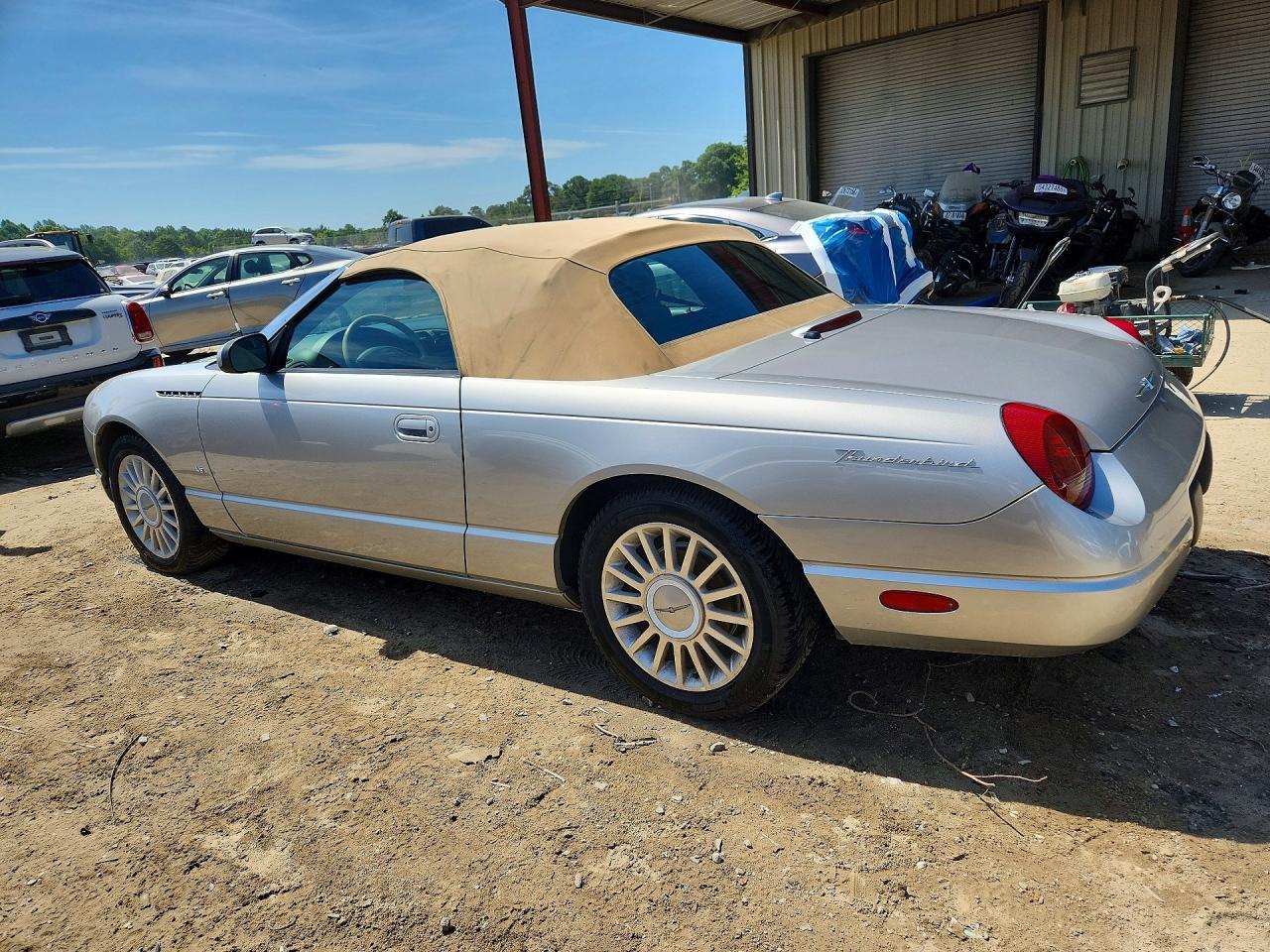2004 Ford Thunderbird - Image 2