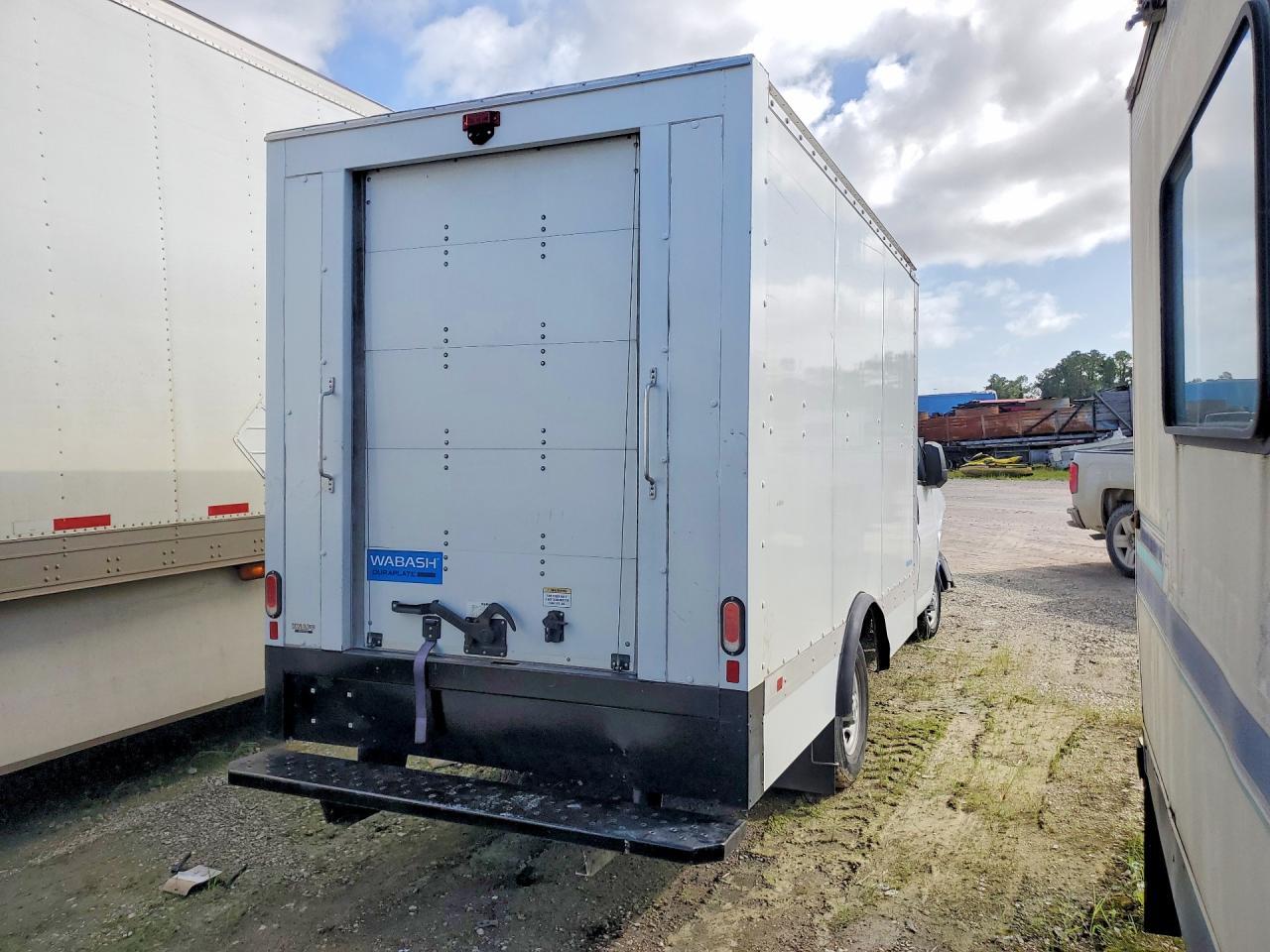 2023 Chevrolet Express G3500 - Фото 3