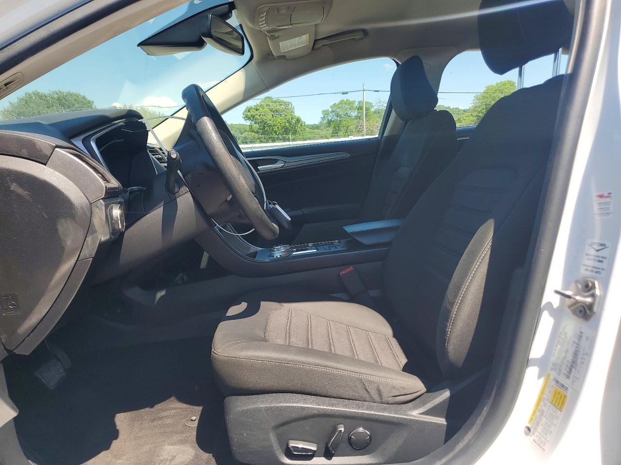 2020 Ford Fusion Se - Image 7