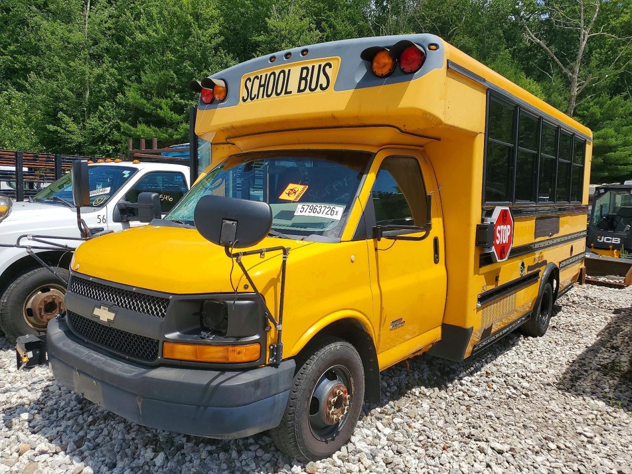 2012 Chevrolet Express G4 - School Bus - Фото 2