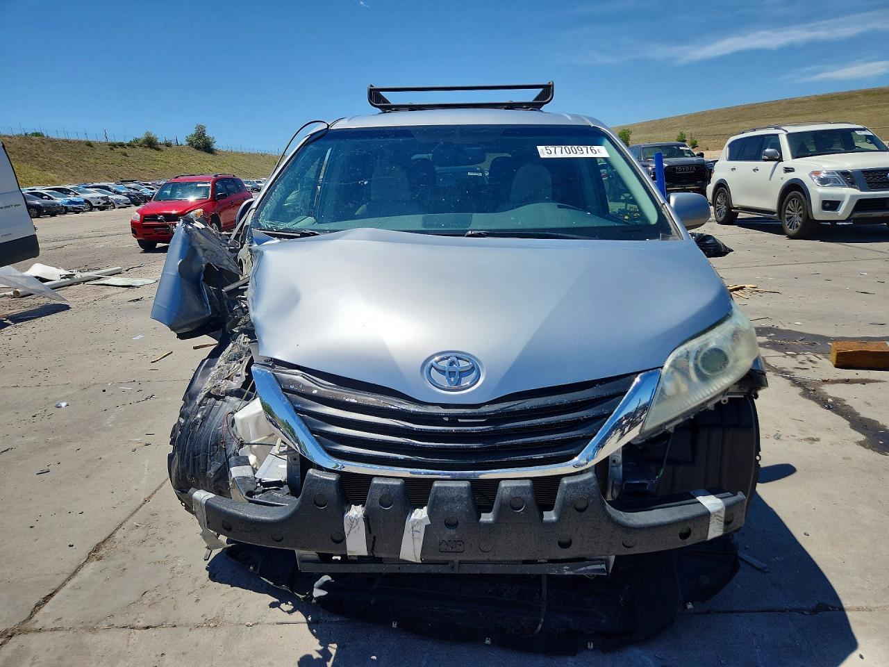 2012 Toyota Sienna Le - Image 5