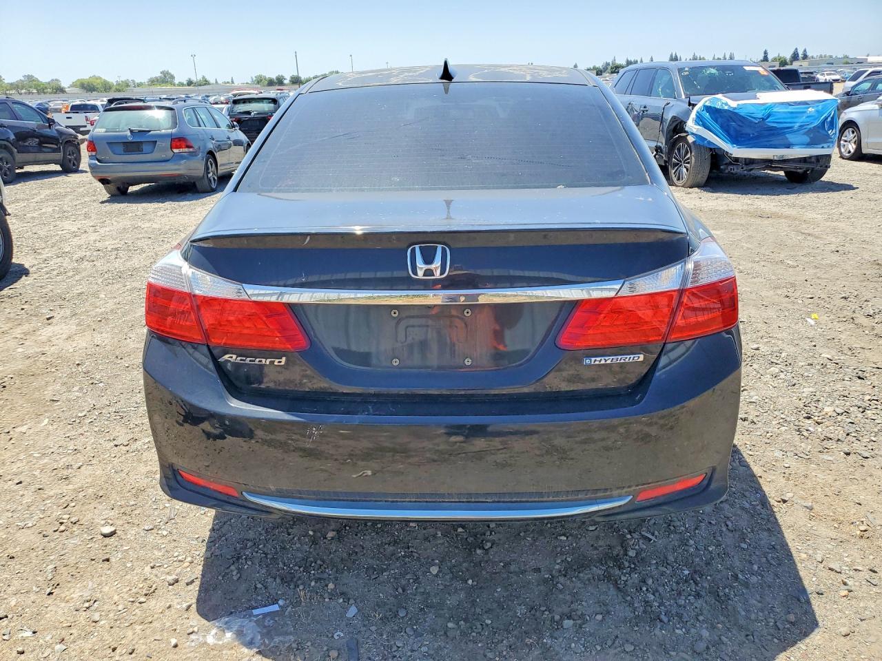 2014 Honda Accord Plug-In Hybrid - Image 6