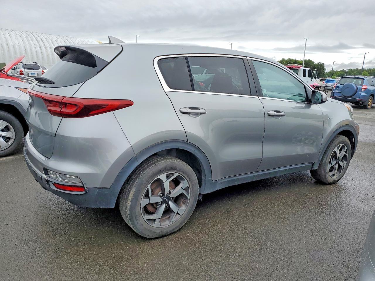 2020 Kia Sportage Lx - Фото 3