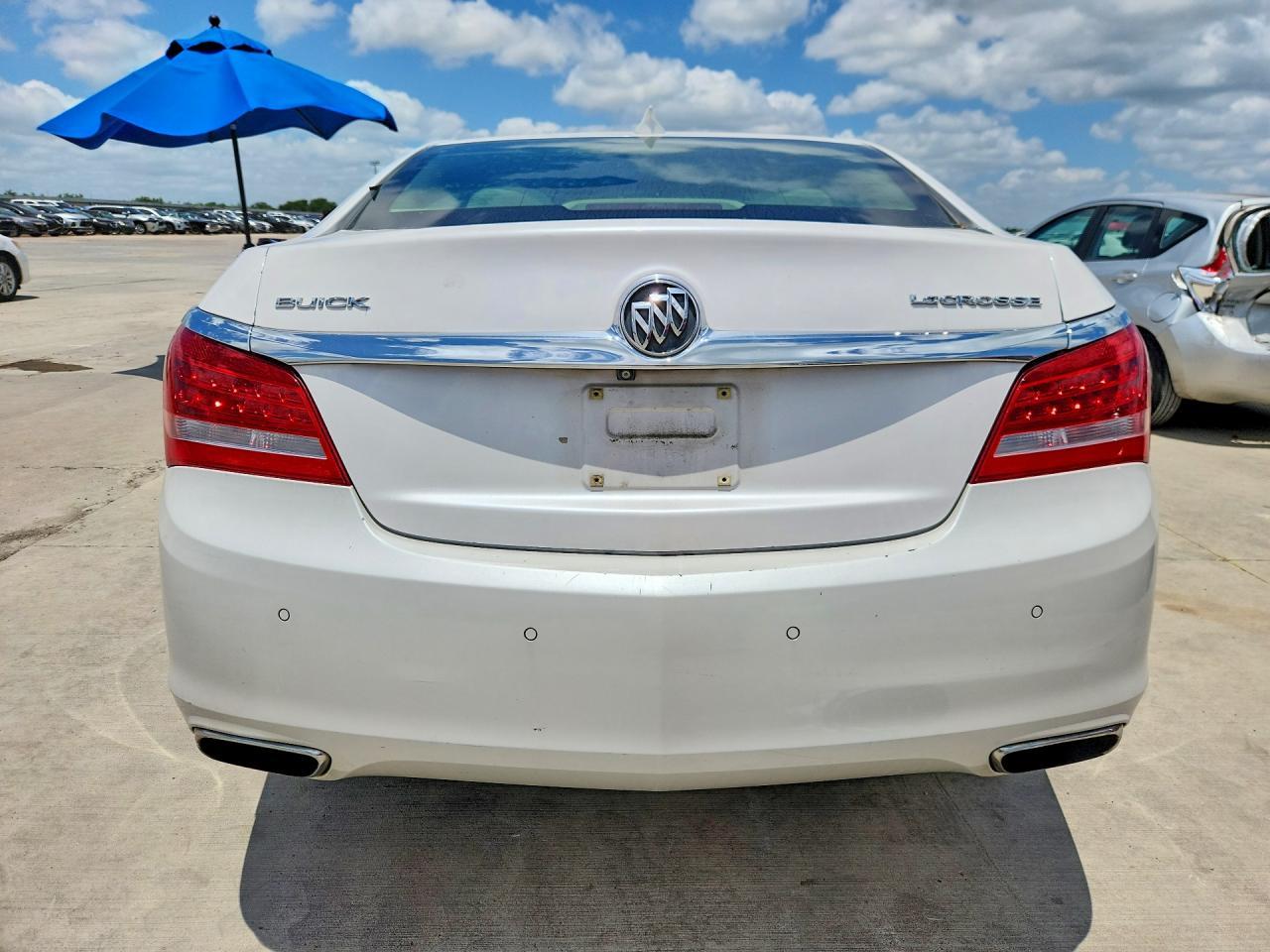 2015 Buick Lacrosse - Image 6