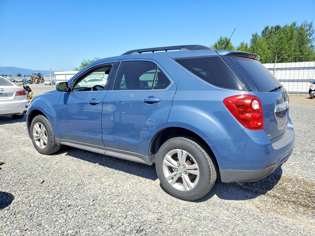 2011 Chevrolet Equinox Lt - Image 2