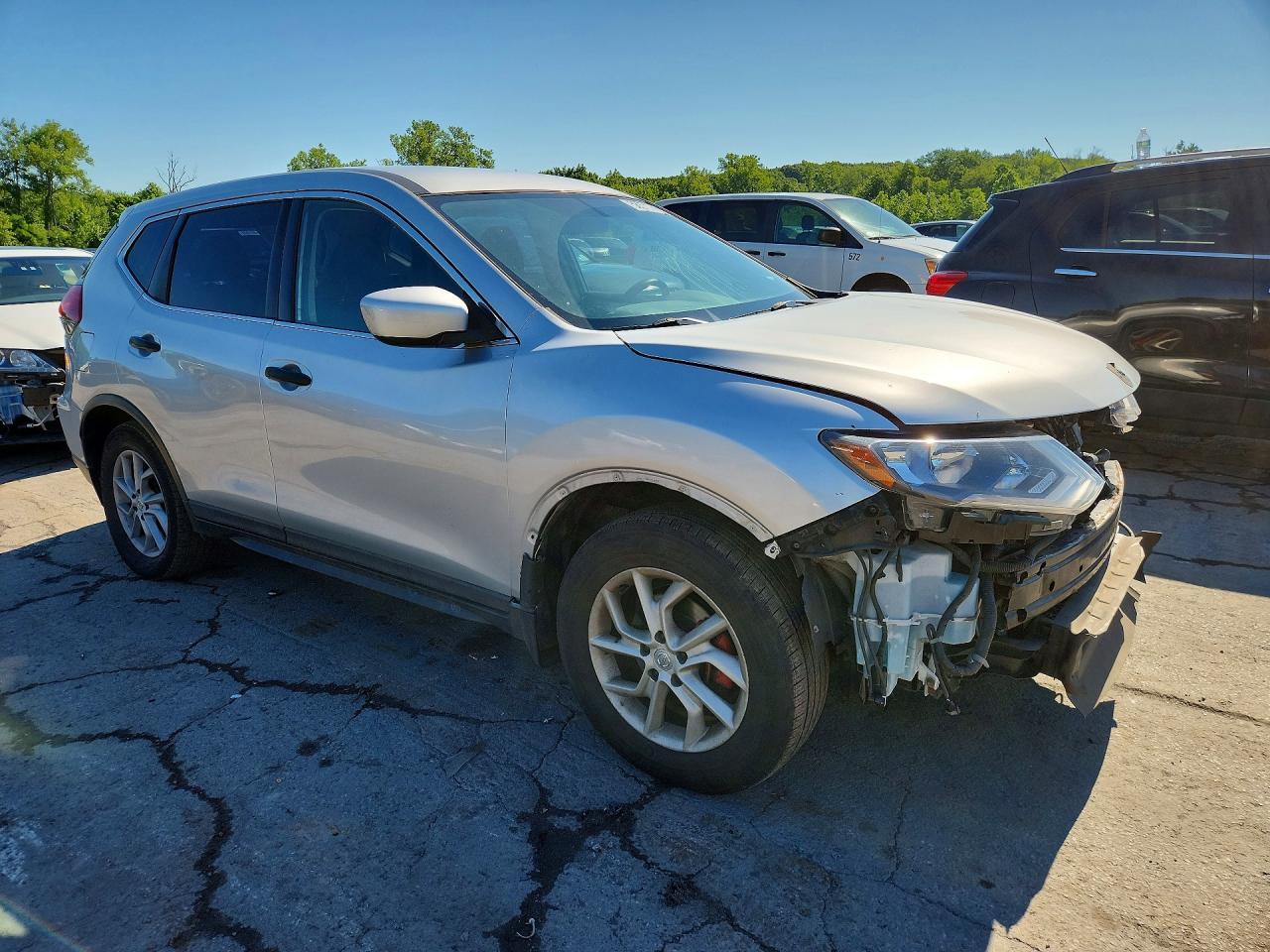 2018 Nissan Rogue S - Фото 4