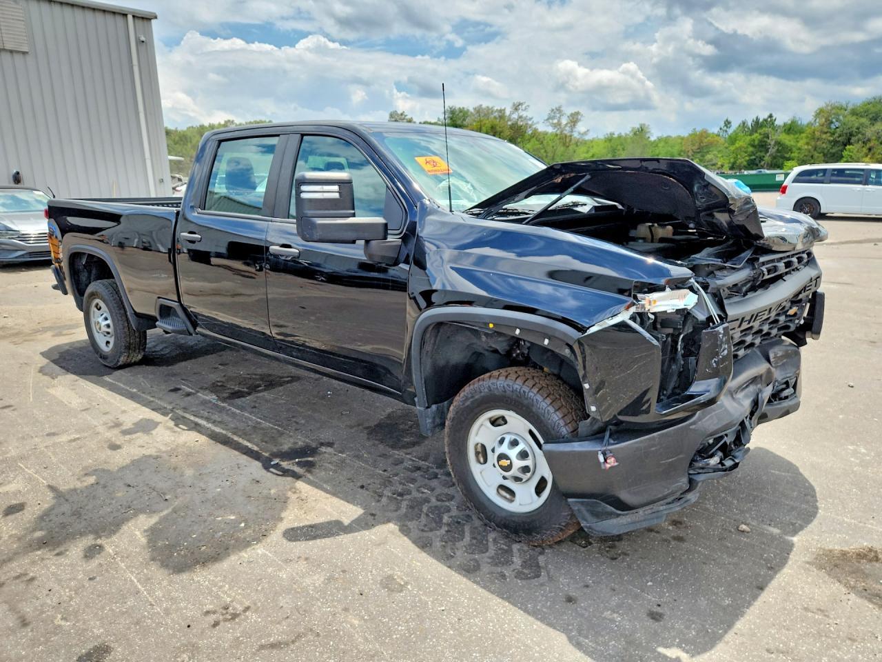 2023 Chevrolet Silverado C2500 Heavy Duty - Фото 4