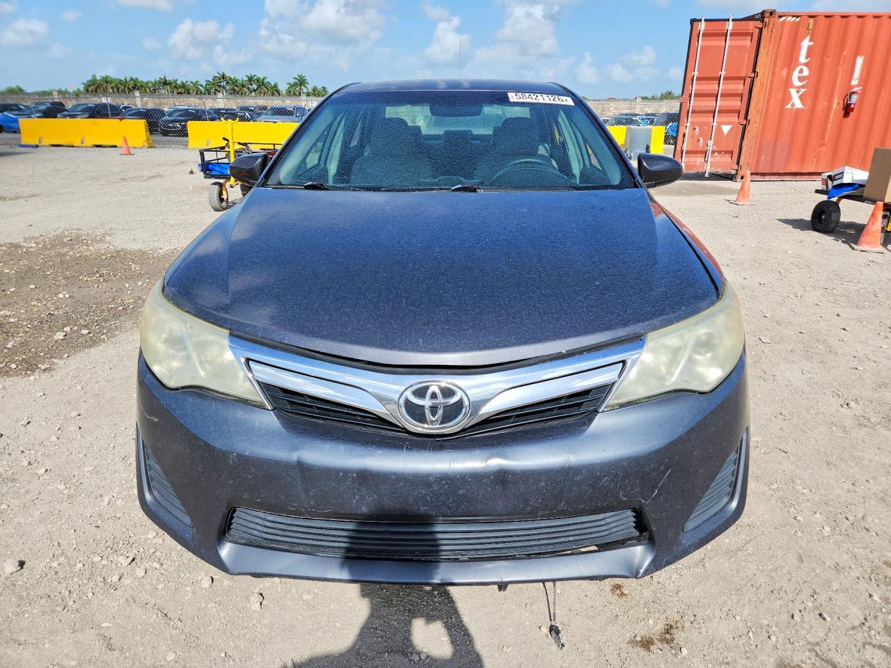 2012 Toyota Camry Le - Фото 5