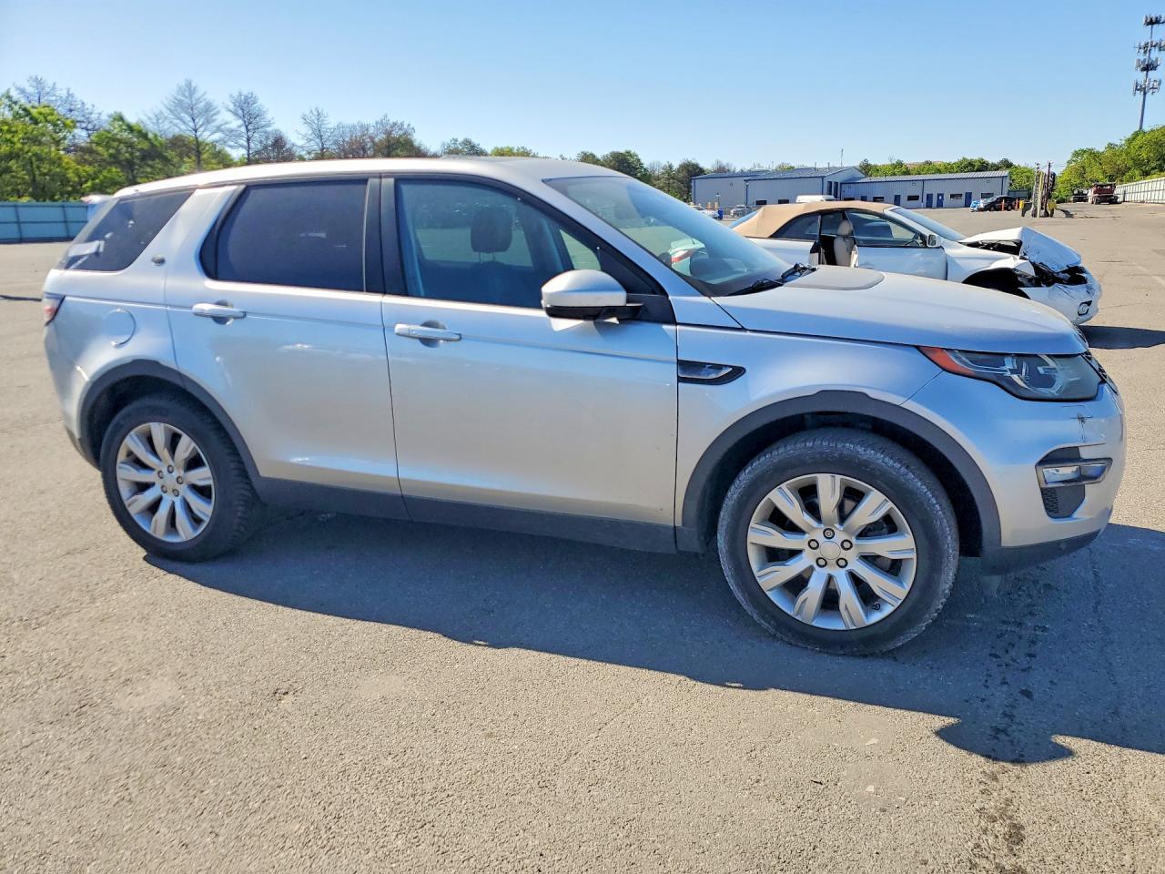 2015 Land Rover Discovery Sport Hse Luxury - Image 4