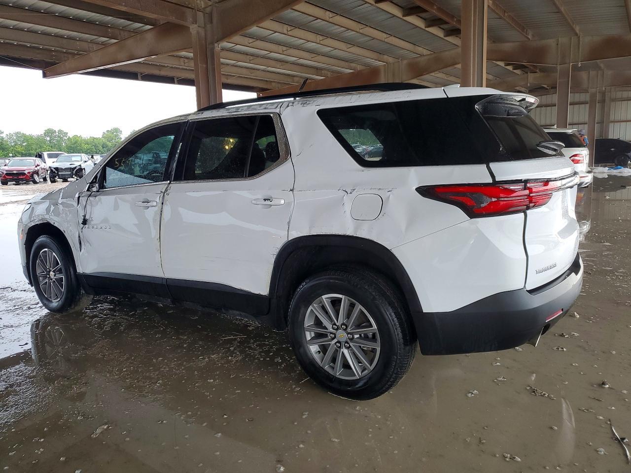 2023 Chevrolet Traverse Lt - Фото 2