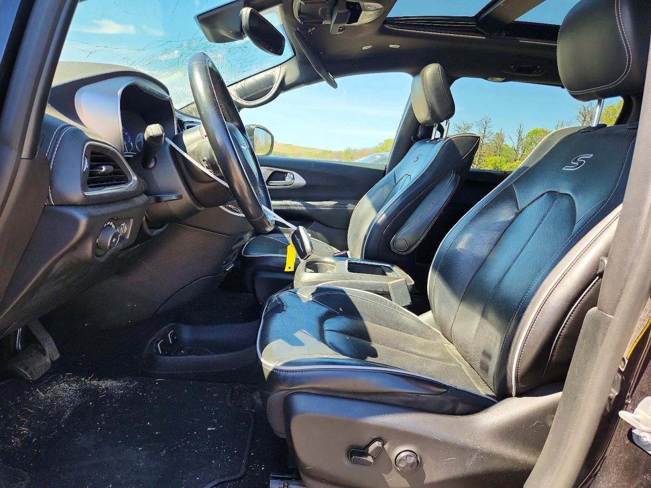 2019 Chrysler Pacifica Limited - Image 7