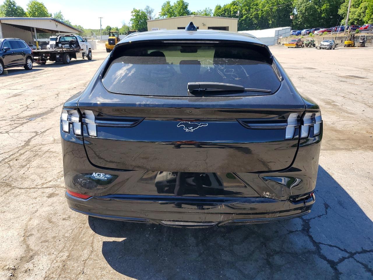 2025 Ford Mustang Mach-E Premium - Фото 6