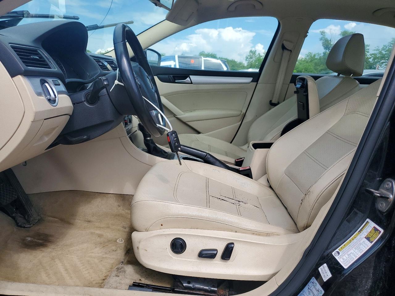 2013 Volkswagen Passat Se - Image 7